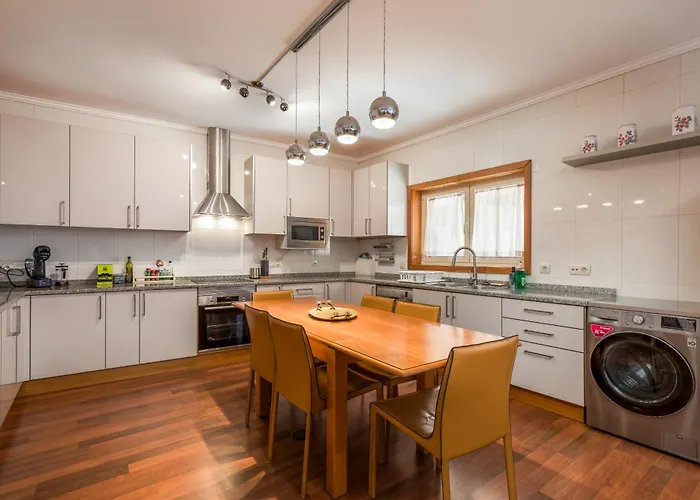 펜션 Viravento - Family House 에스피뇨